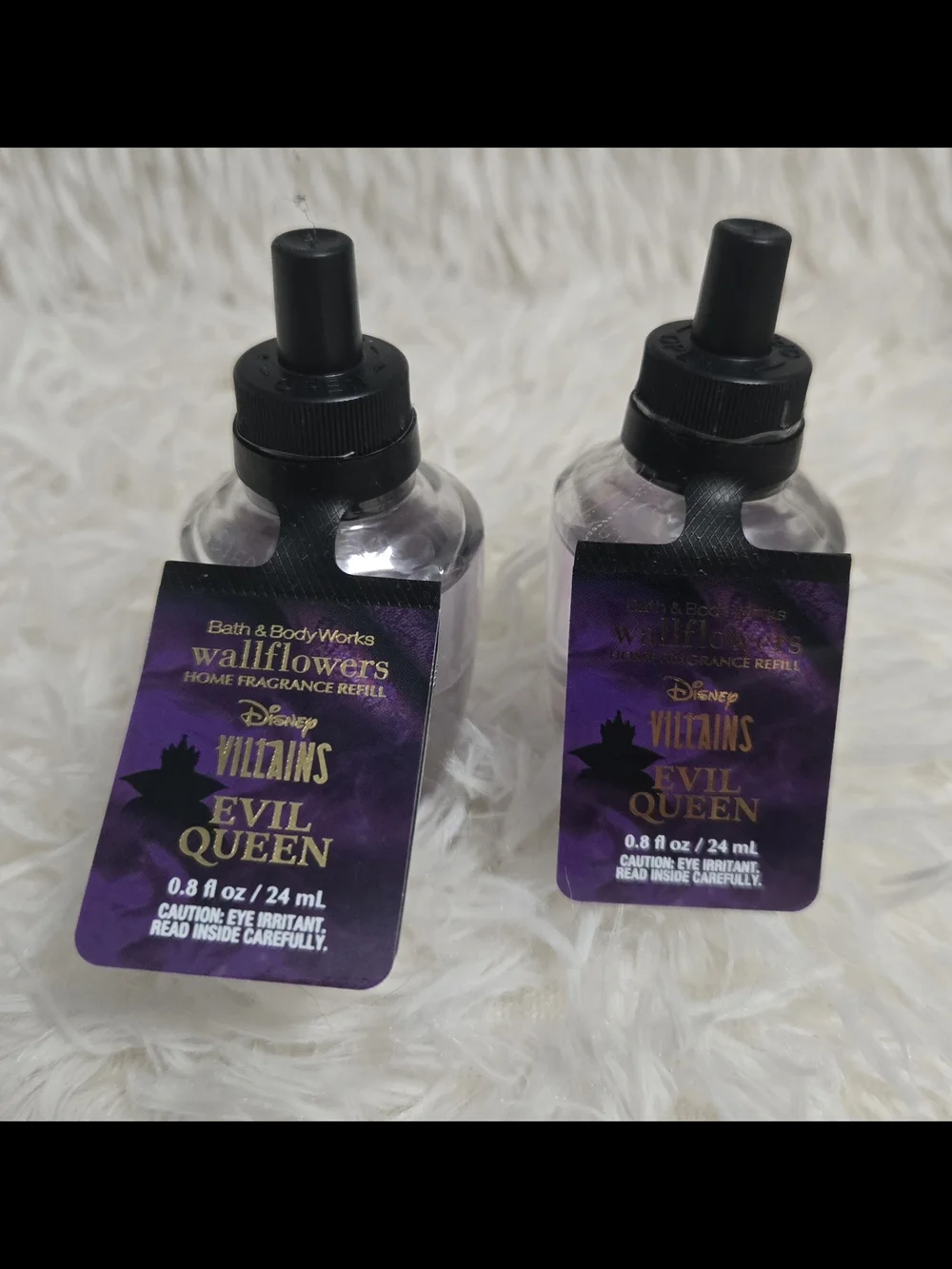 Disnev Villains EVIL QUEEN Set: Heart Skull Wallflower + Bag +2 Refills